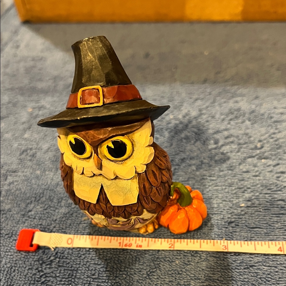 Jim Shore Halloween Owl Figurine with Pumpkin - Picture 5 of 6